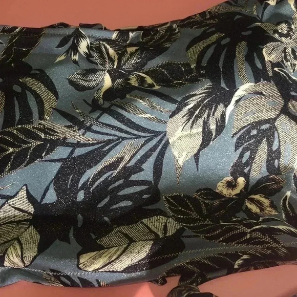 Sam Edelman swim top metal floral size large - Picture 2 of 7
